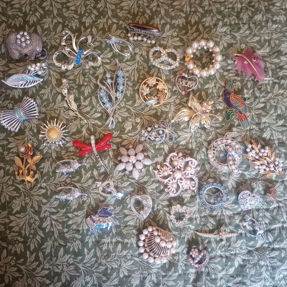 Vintage Assorted Brooch & Pin Lot - Multicolor Floral & Animal Designs